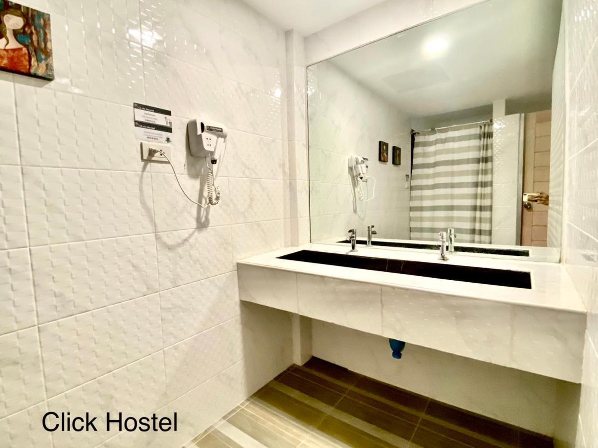 Click Hostel Bangkok Esterno foto