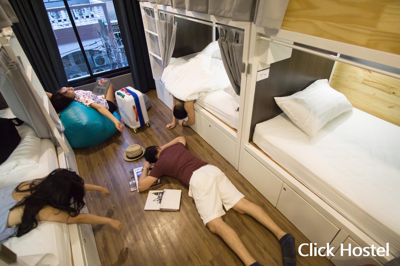 Click Hostel Bangkok Esterno foto